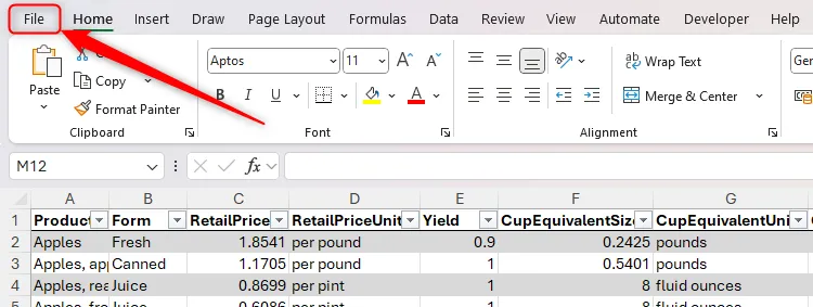 Giao diện Excel với tab File được chọn và nút Account nằm ở góc dưới bên trái, dẫn đến cài đặt tài khoản.