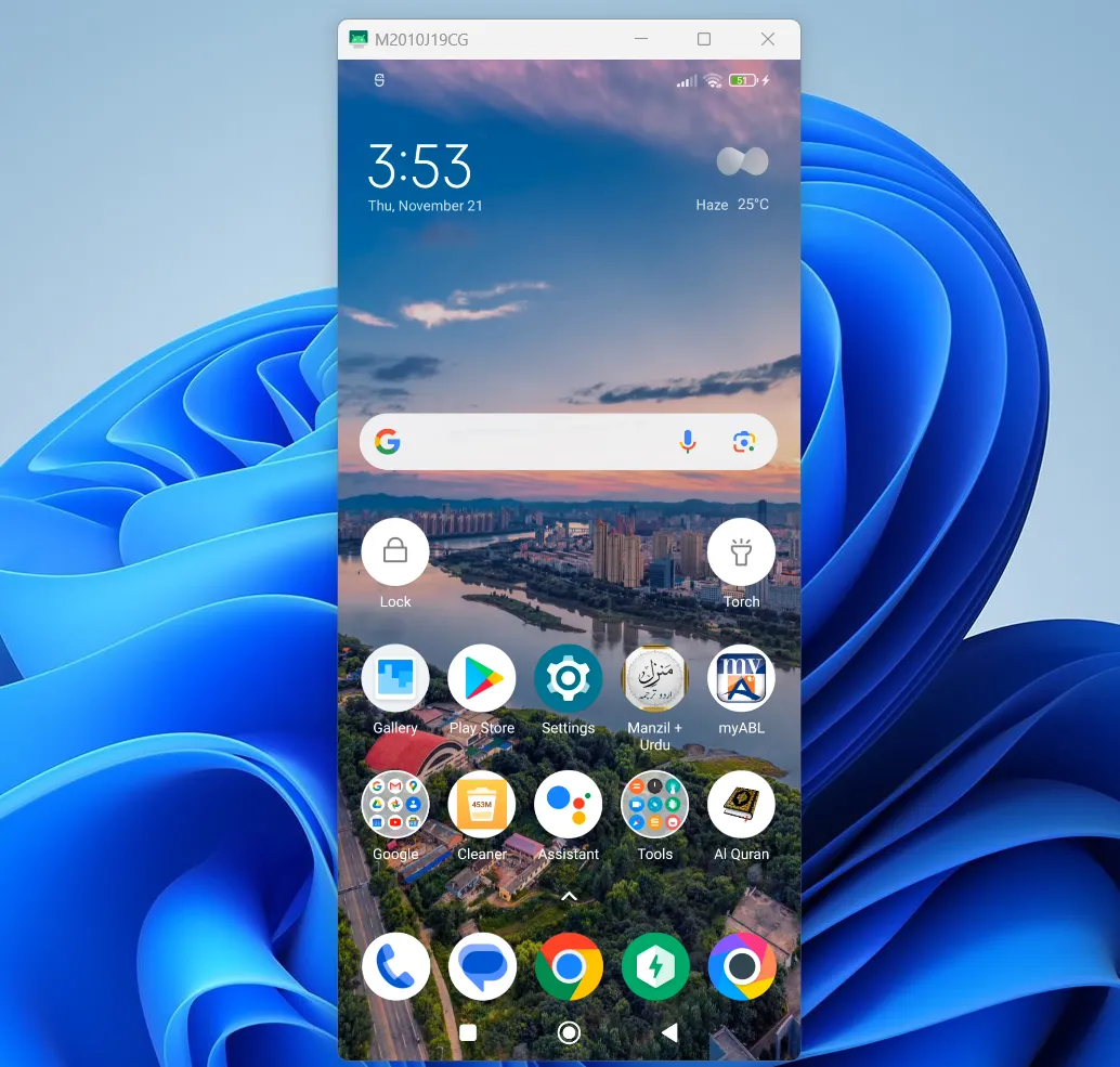 Giao diện phản chiếu màn hình điện thoại Android trên PC bằng công cụ Scrcpy.