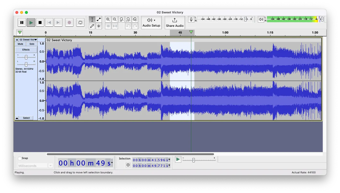 Giao diện phần mềm Audacity đang thực hiện chỉnh sửa một bản nhạc.