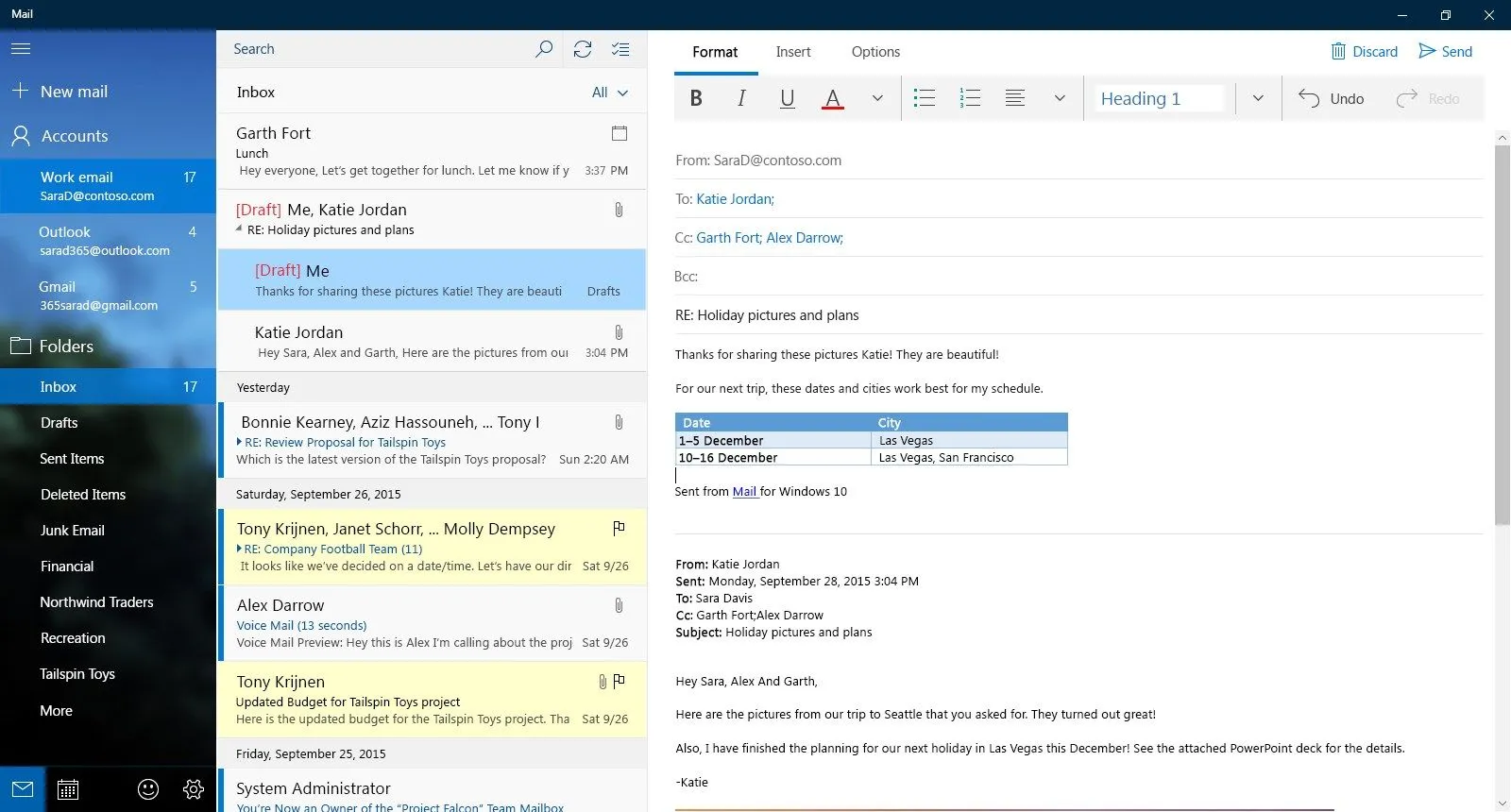 Giao diện ứng dụng Mail mặc định trên Windows 10 với hộp thư đến hiển thị tin nhắn, khung soạn thảo email và bố cục màu xanh tối giản.