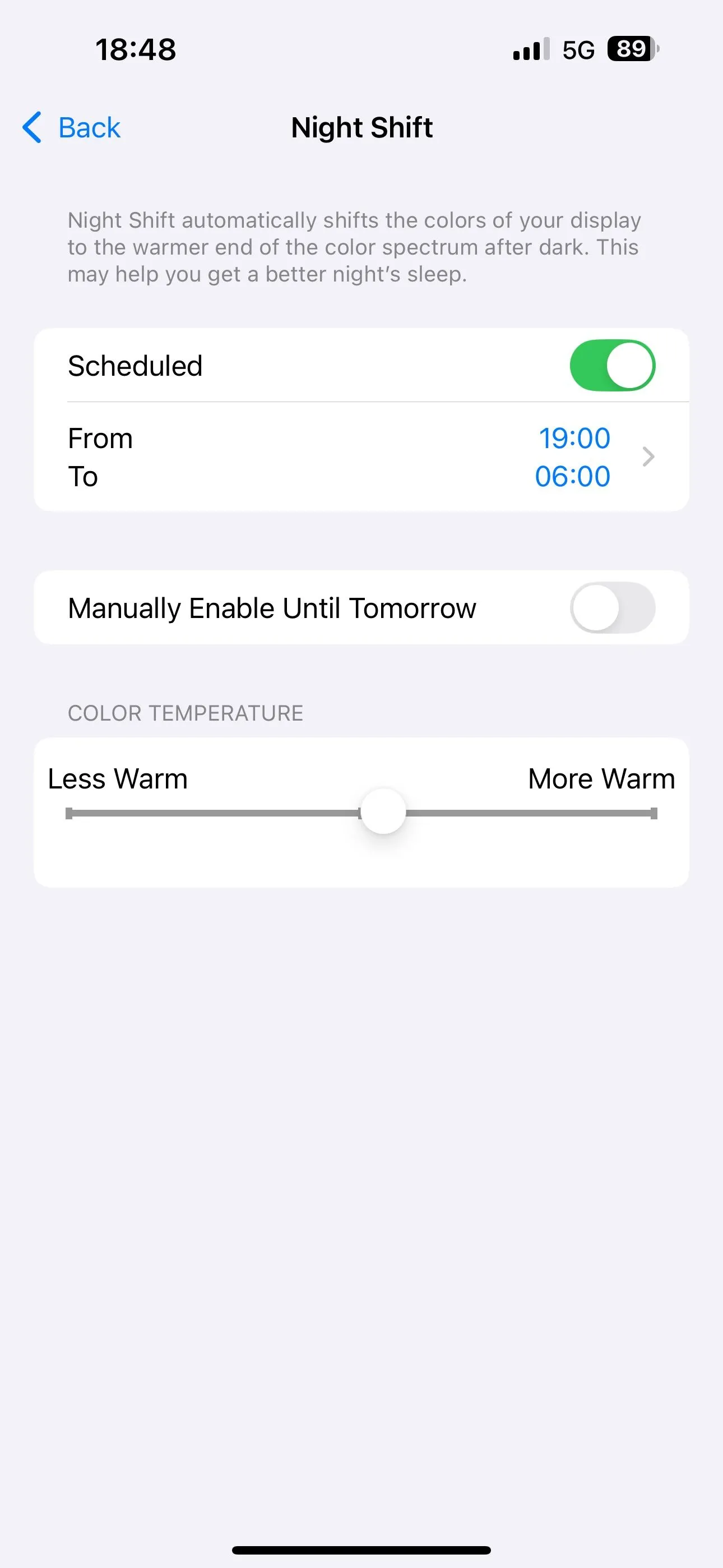 Kích hoạt tùy chọn Lịch trình cho Night Shift trong Cài đặt iOS để tự động làm ấm màn hình iPhone