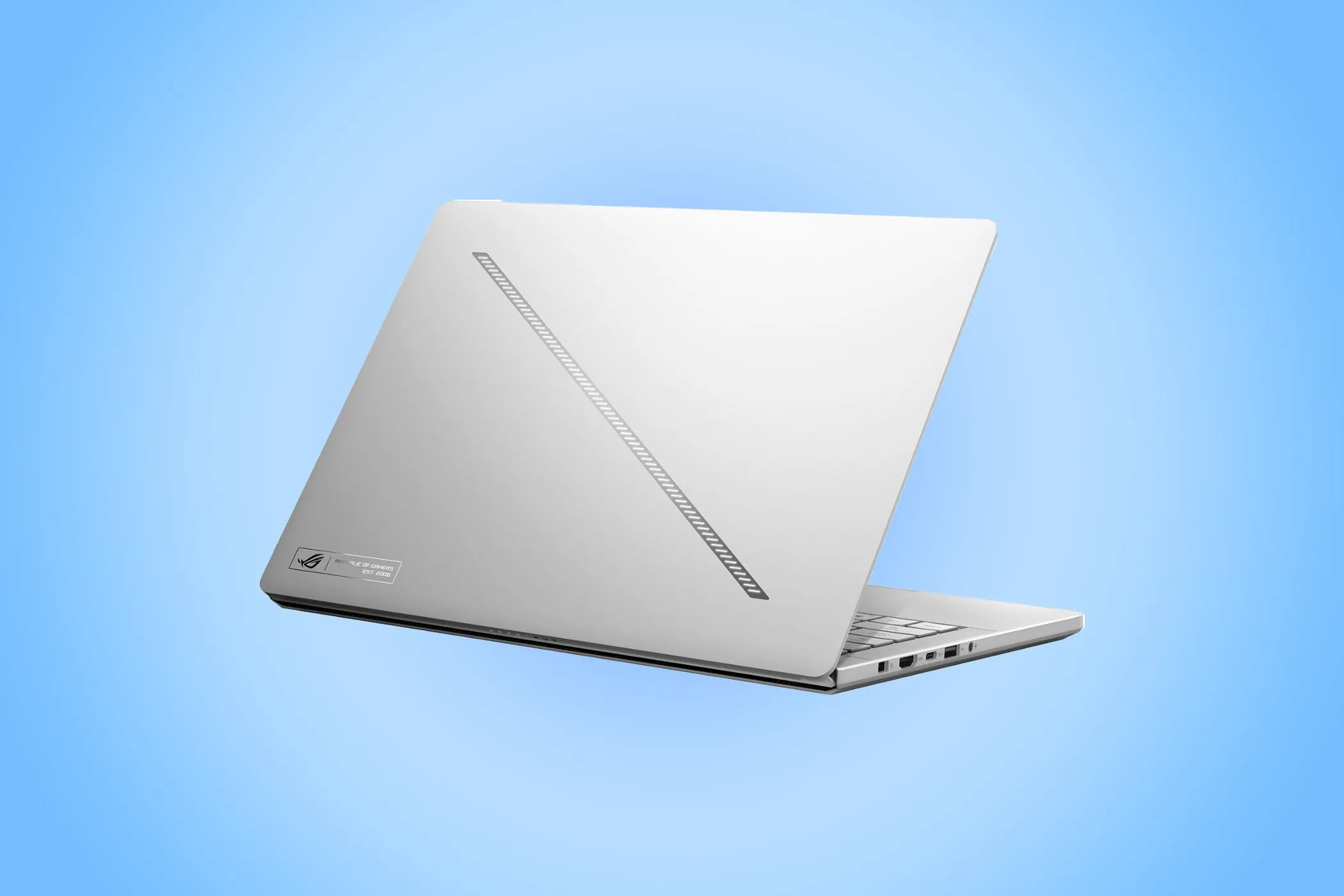 Laptop ASUS ROG Zephyrus G14 2025 màu xám bạc với logo ROG, thiết kế mỏng nhẹ