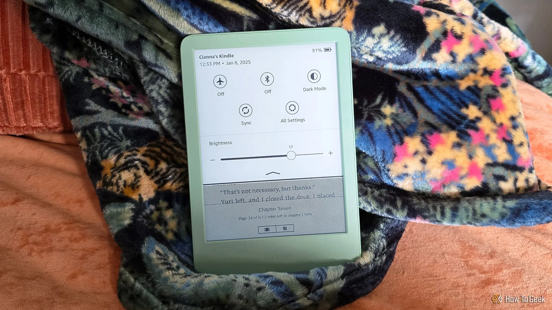Máy đọc sách Amazon Kindle Gen 11 (2024) hiển thị menu cài đặt
