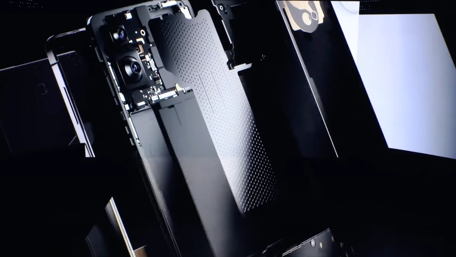 Mô phỏng cấu tạo bên trong Samsung Galaxy S25 Edge, cho thấy cách bố trí linh kiện trong thân máy siêu mỏng và dung lượng pin.