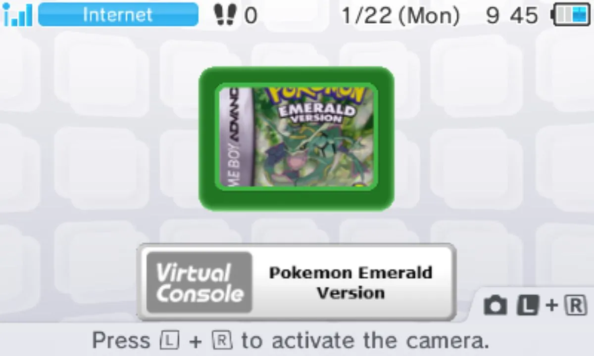 Phiên bản Pokémon Emerald trên Game Boy Advance, cho thấy sự phổ biến của series trên các nền tảng handheld, đóng góp vào sự tồn tại của JRPG.