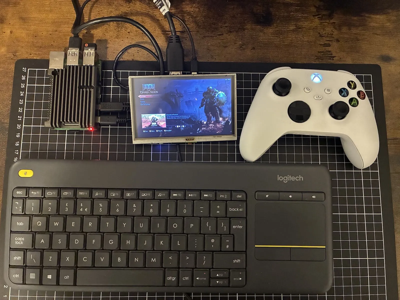 Thử nghiệm stream game PC với Sunshine và Moonlight trên Raspberry Pi, kết nối tay cầm Xbox.