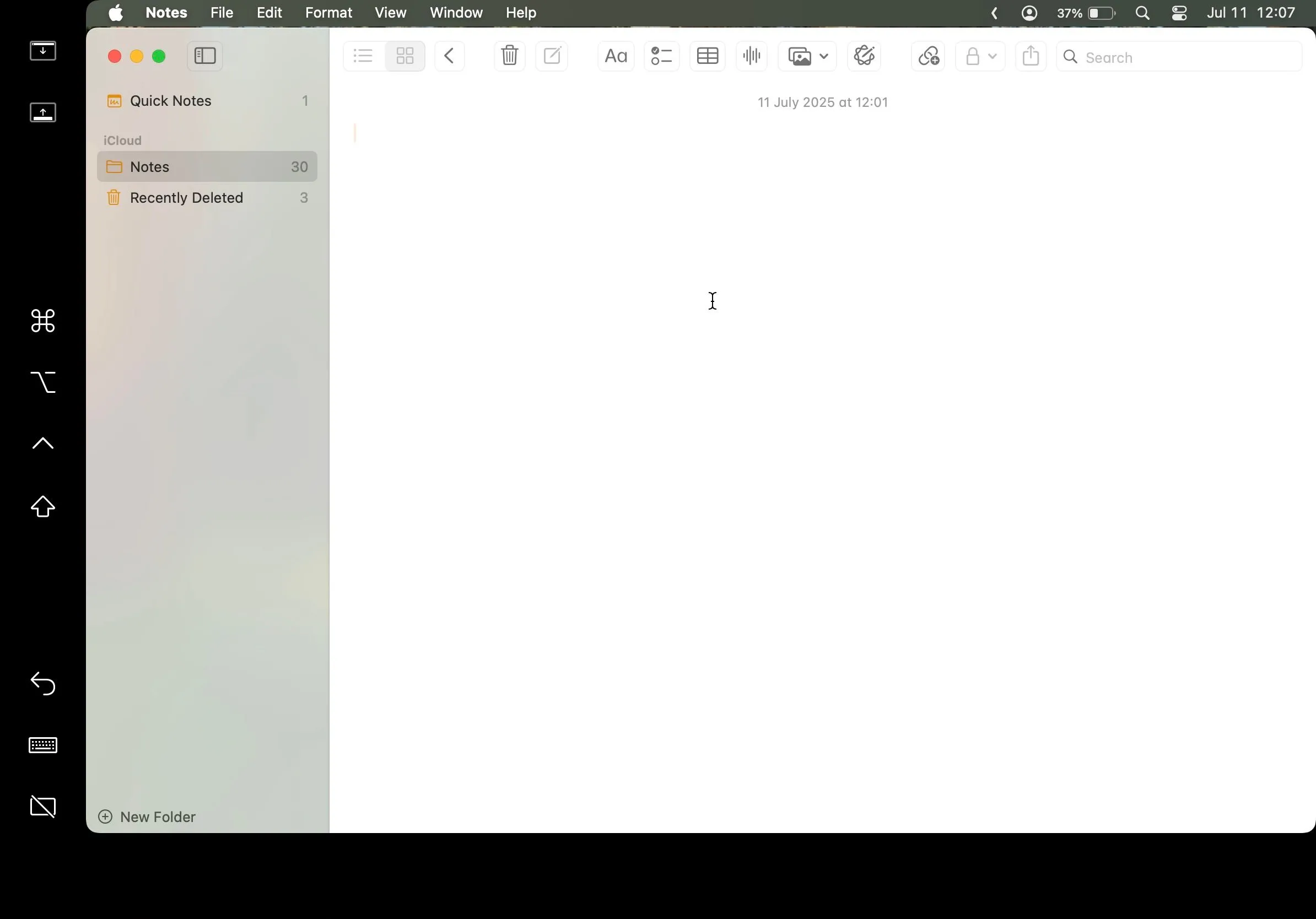 Ứng dụng Ghi chú của macOS đang được hiển thị trên màn hình iPad thông qua Sidecar