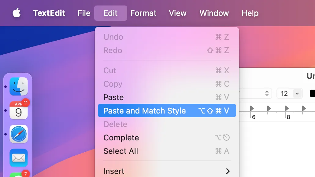 Ví dụ dán văn bản và khớp định dạng trong ứng dụng TextEdit trên macOS.