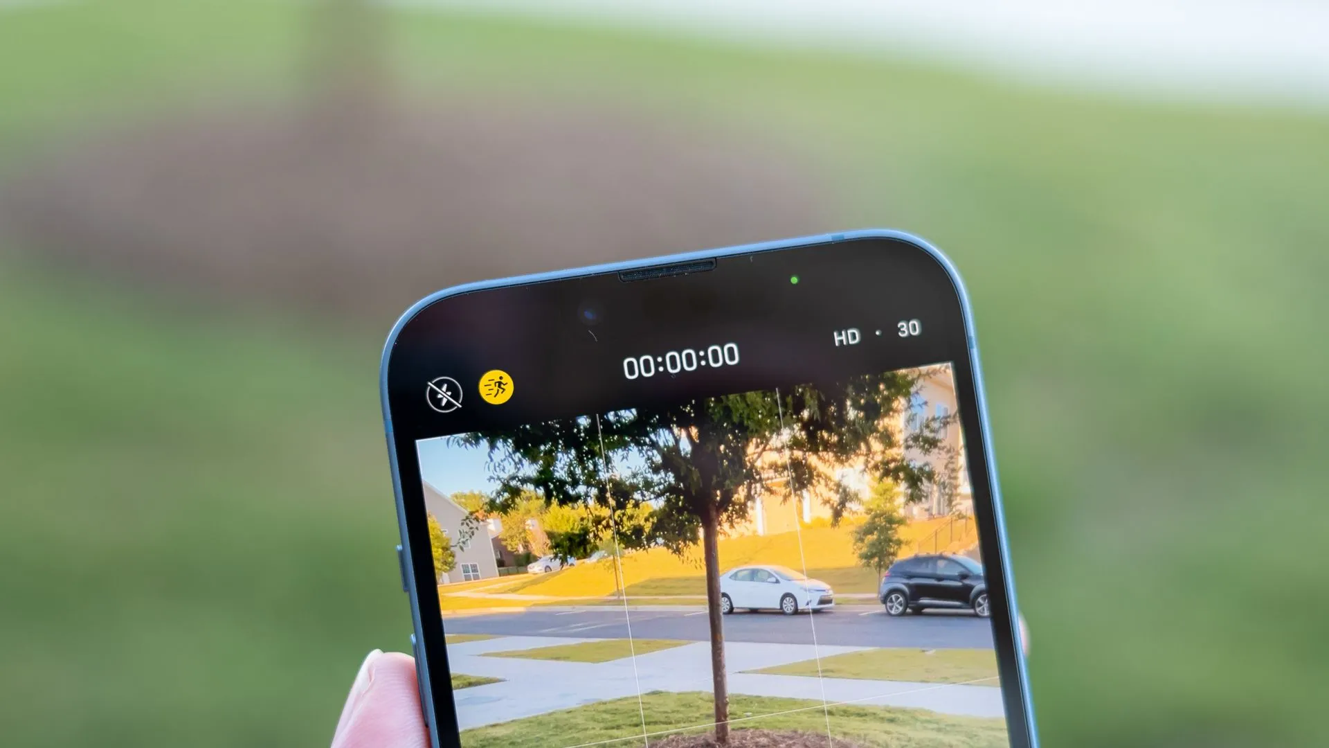 Apple iPhone 14 với chế độ Action Mode.