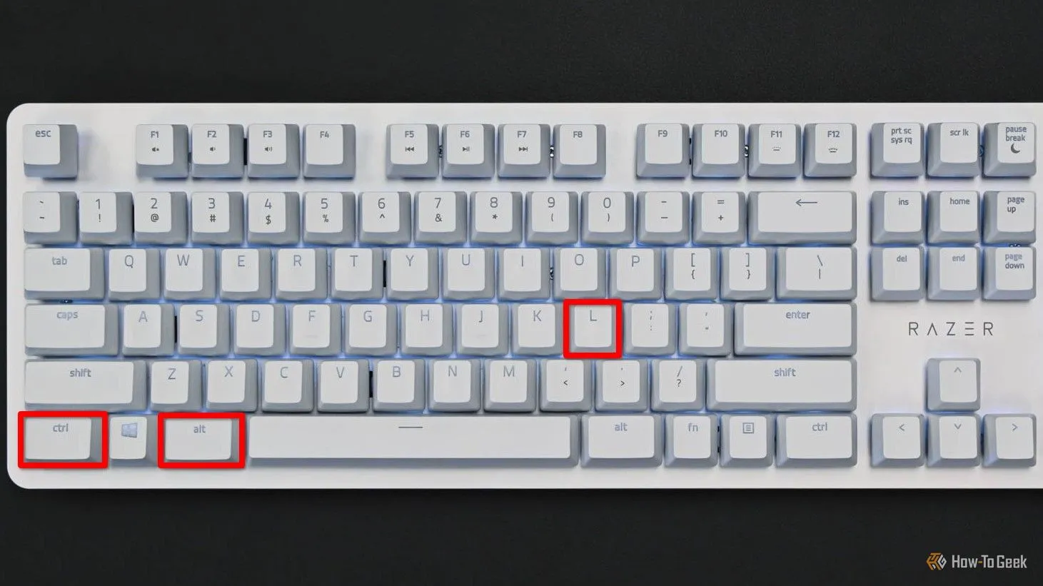 Bàn phím với phím Ctrl, Alt và L được làm nổi bật, minh họa phím tắt khóa màn hình an toàn trên hệ điều hành Linux.