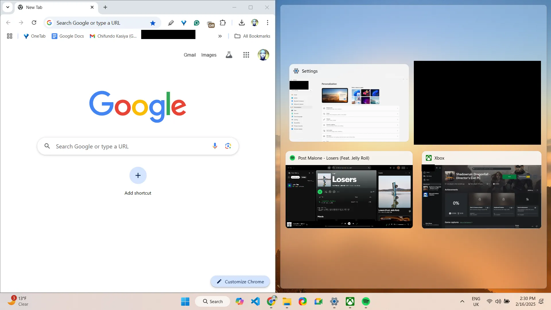 Cửa sổ được ghim sang bên trái màn hình Windows 11, thao tác bằng phím tắt Win Left Right