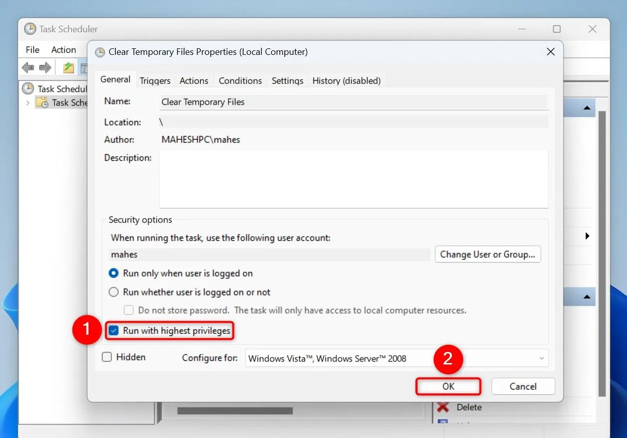 Cửa sổ thuộc tính của tác vụ &quot;Clear Temporary Files&quot; trong Task Scheduler, với tùy chọn &quot;Run With Highest Privileges&quot; được đánh dấu để đảm bảo script chạy với quyền quản trị