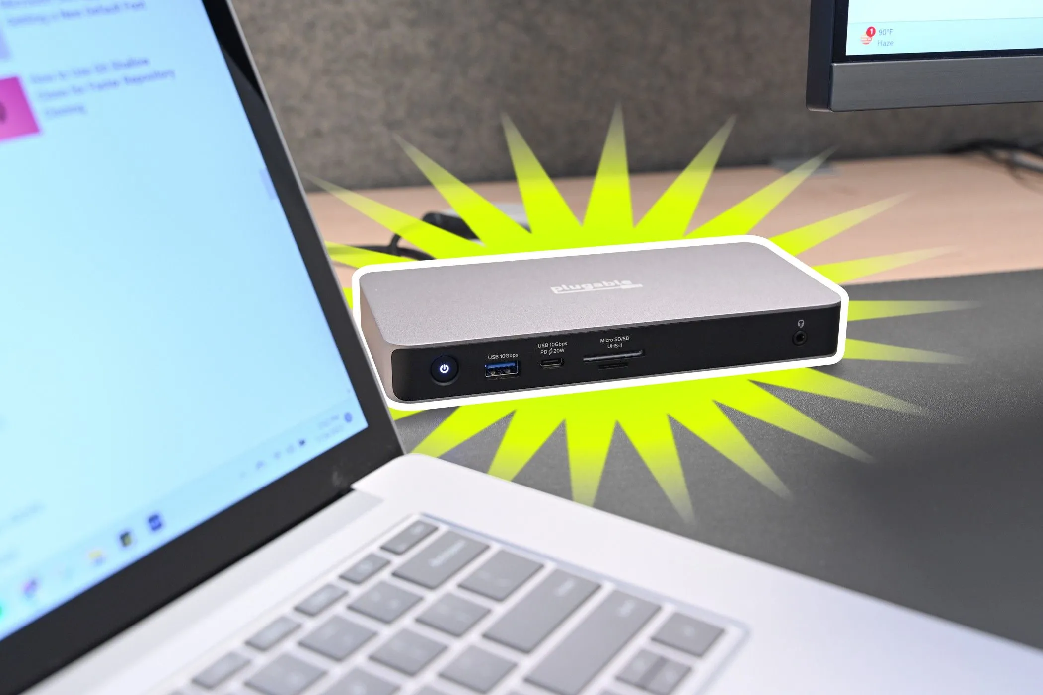 Docking station Plugable USB4 Dual HDMI kết nối MacBook với màn hình và phụ kiện