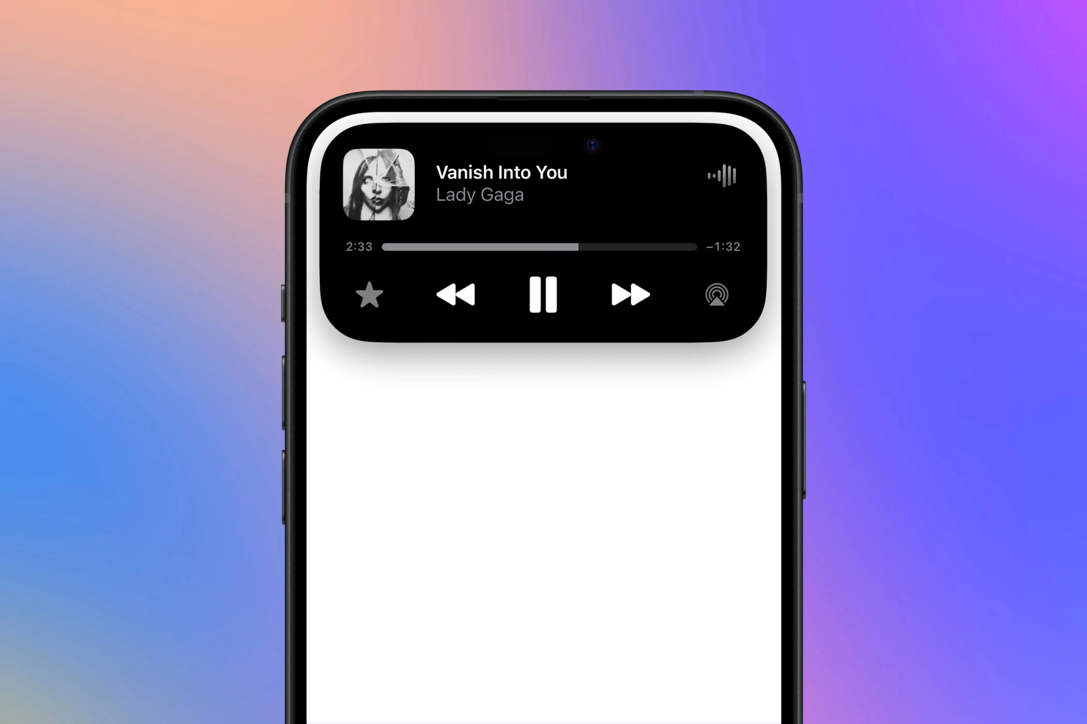 Dynamic Island hiển thị nhạc Lady Gaga và các điều khiển phát nhạc trên iPhone.