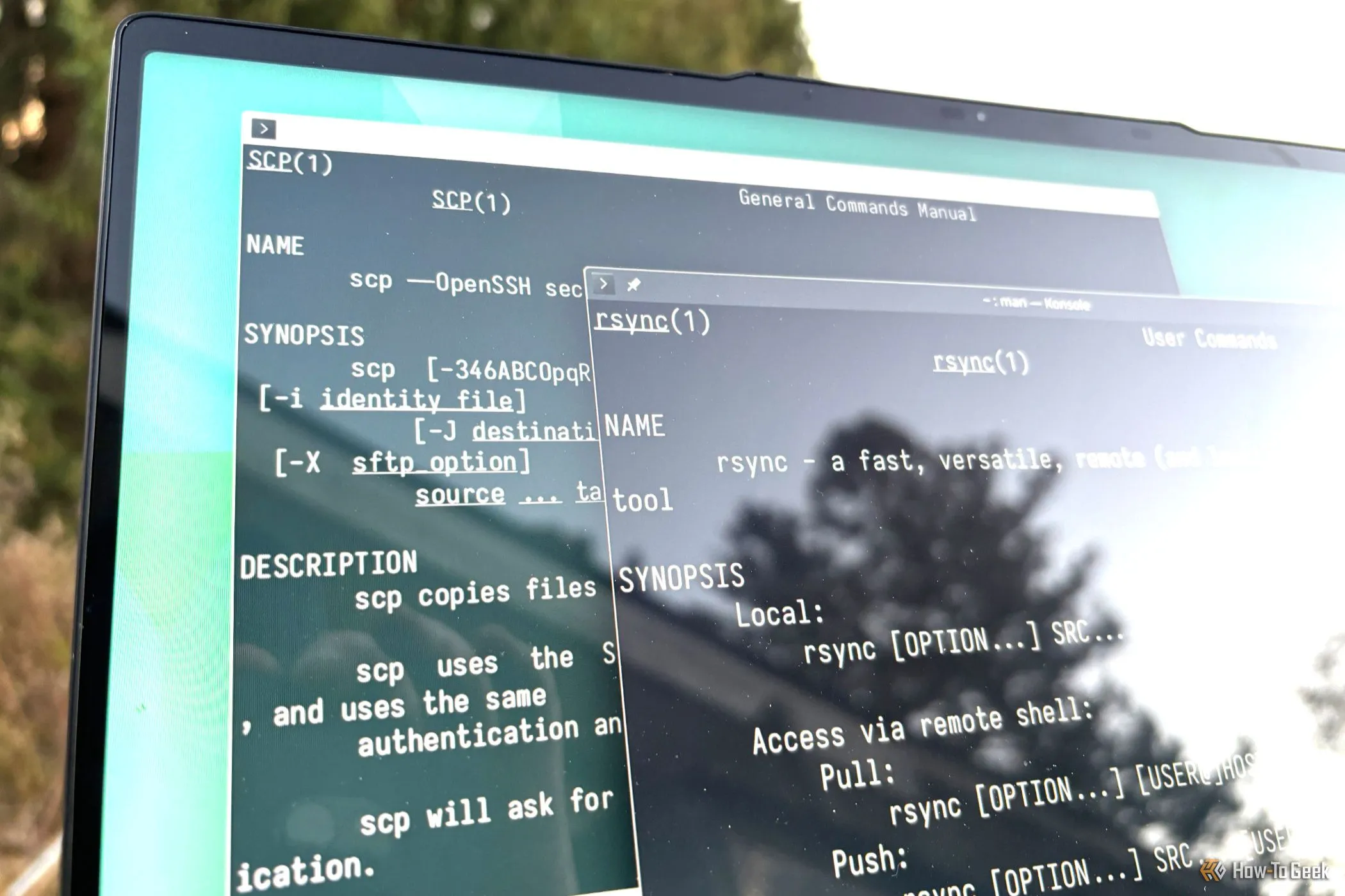 Hai cửa sổ Terminal Linux hiển thị trang hướng dẫn lệnh scp và rsync trên màn hình laptop