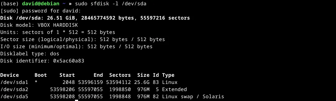 Liệt kê các phân vùng ổ đĩa trong terminal Linux bằng lệnh sfdisk, thể hiện công dụng của nó trong việc xử lý phân vùng tự động.