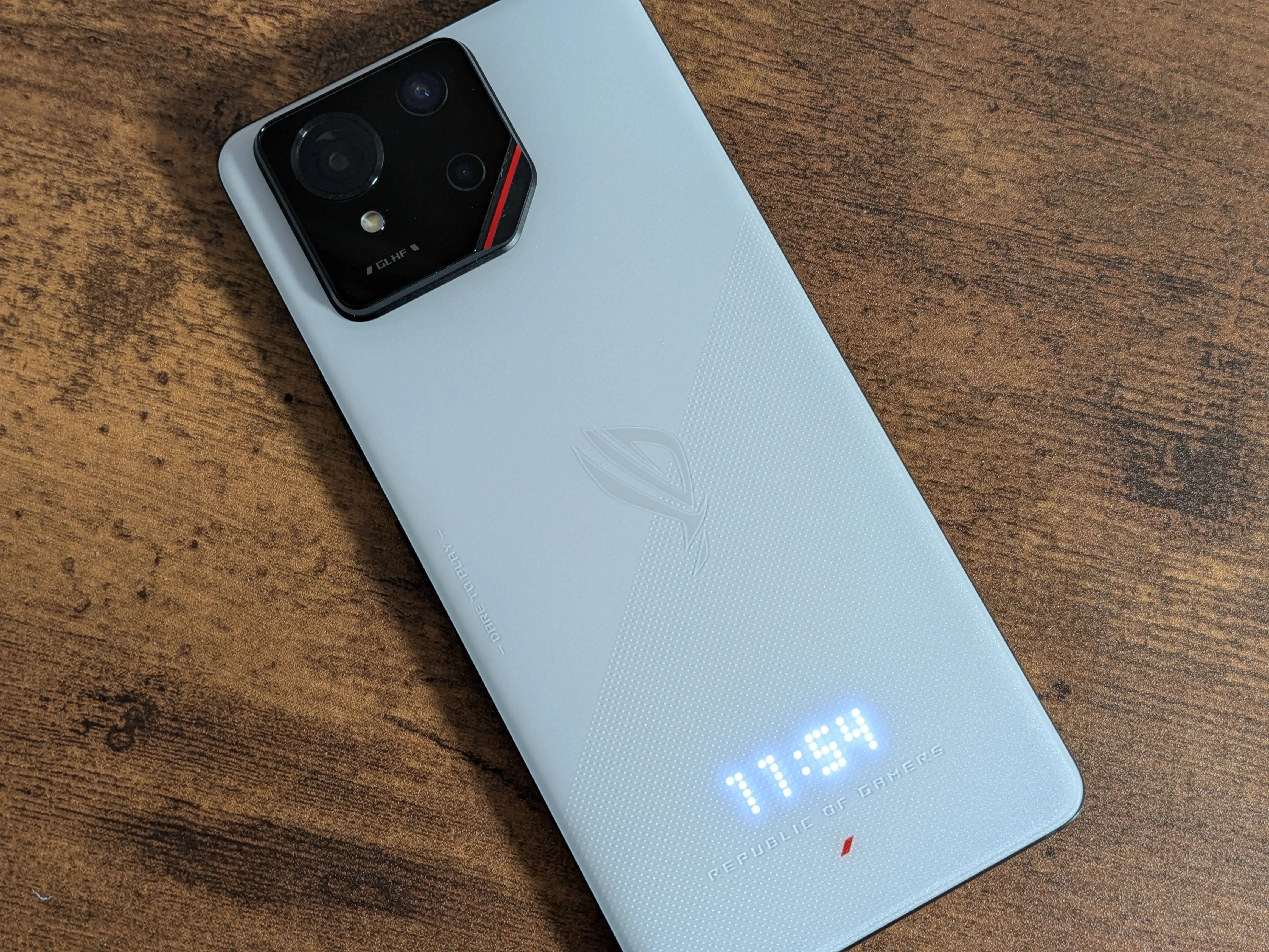 Màn hình hiển thị AniMe Vision của ASUS ROG Phone 9