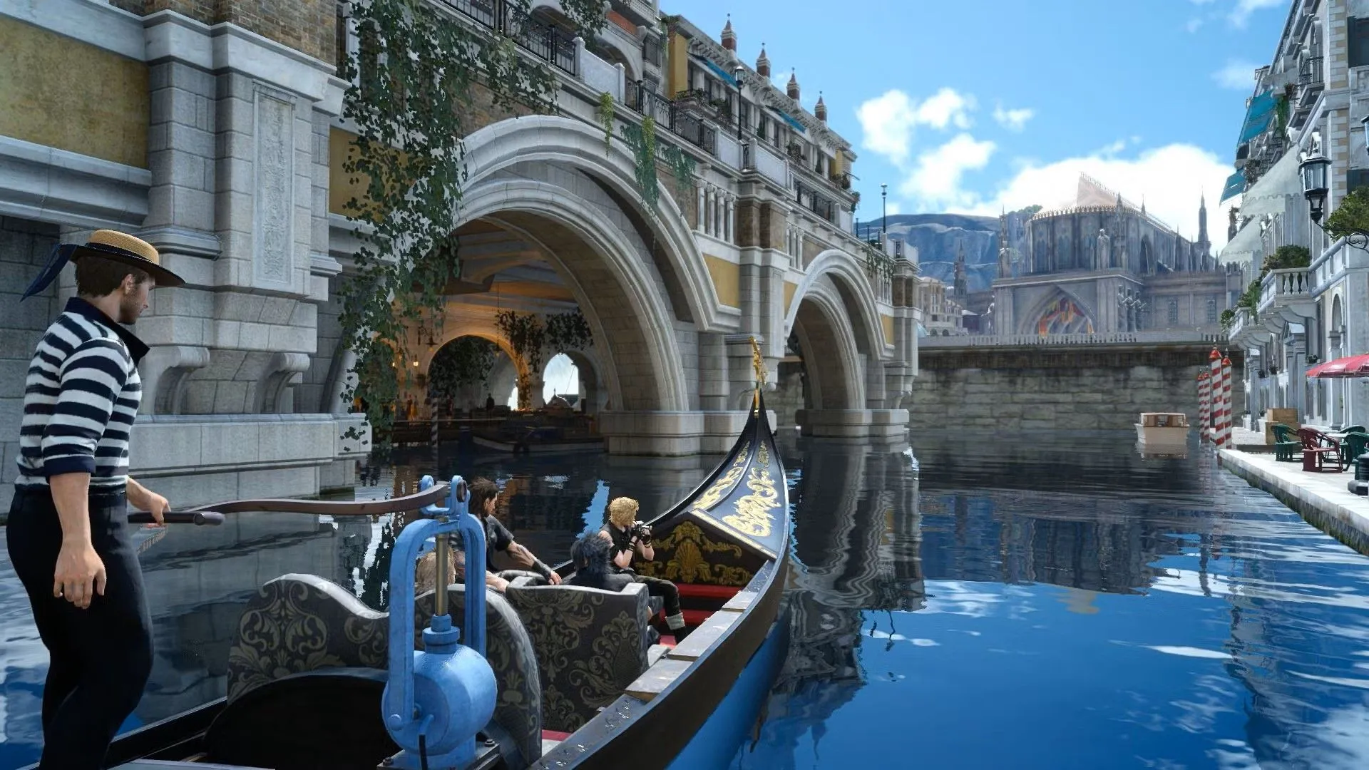 Một chiếc thuyền gondola lướt trên kênh đào tại thành phố Altissia trong Final Fantasy XV, gợi nhớ khung cảnh Venice cổ kính.