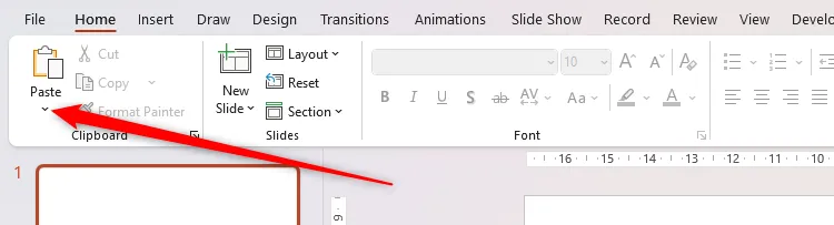Mũi tên xuống của nút Paste trong Microsoft PowerPoint.