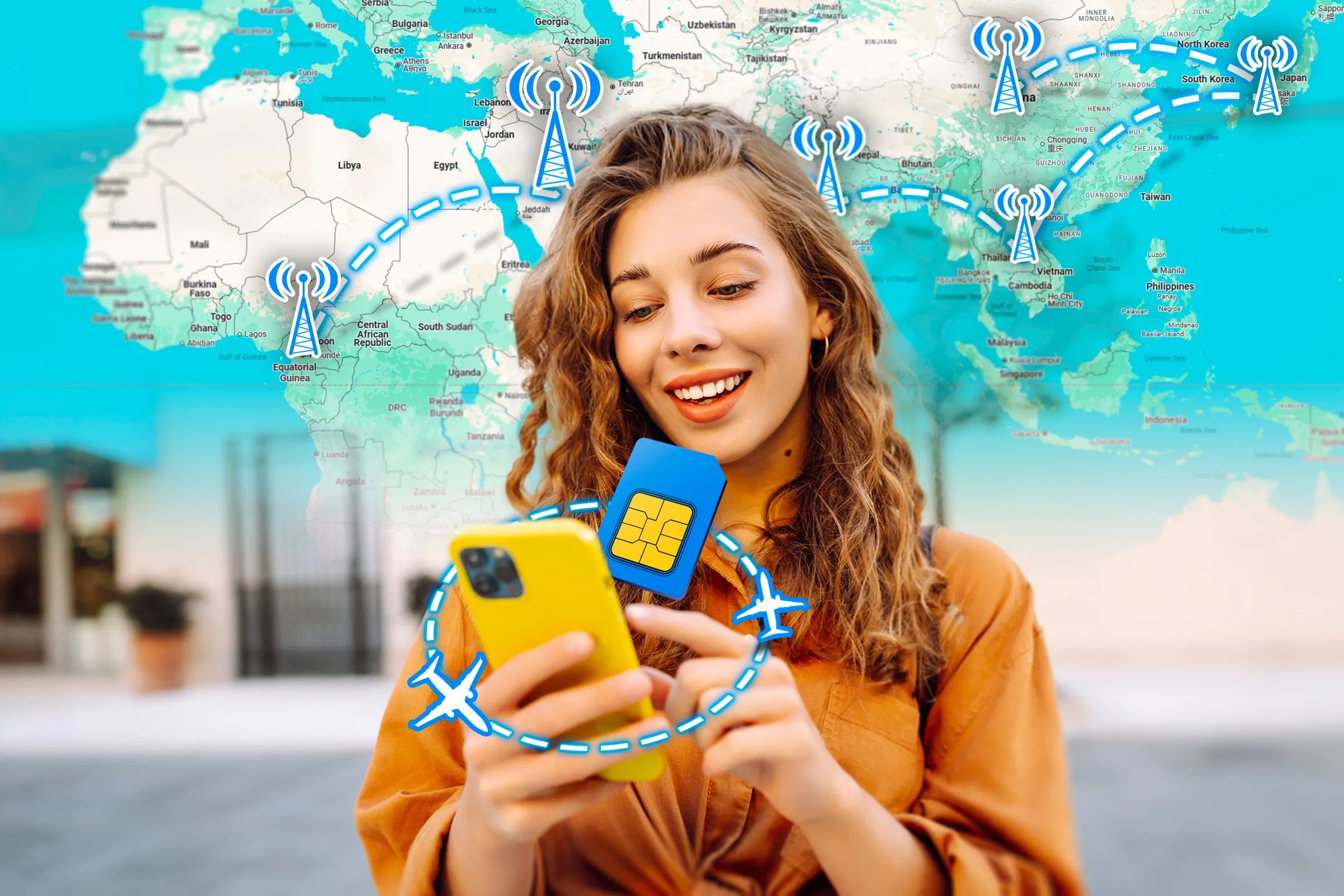 Người phụ nữ dùng điện thoại với SIM, máy bay và bản đồ, tượng trưng cho kết nối dữ liệu di động không giới hạn toàn cầu.