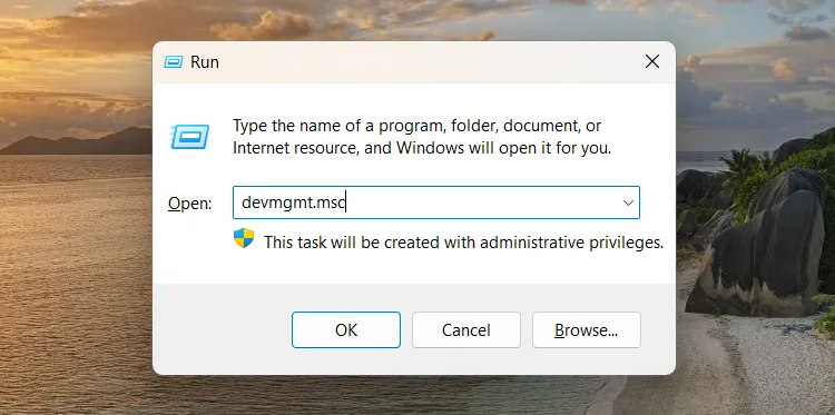 Sử dụng hộp thoại Windows Run để mở nhanh Device Manager với phím tắt Win R