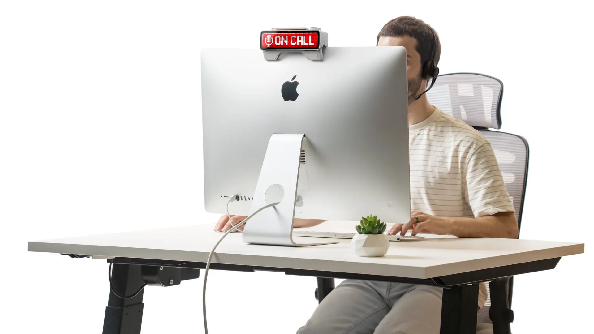 Thiết bị Busy Bar mới của nhà sáng lập Flipper Zero, một công cụ nhỏ gọn hỗ trợ tăng năng suất làm việc