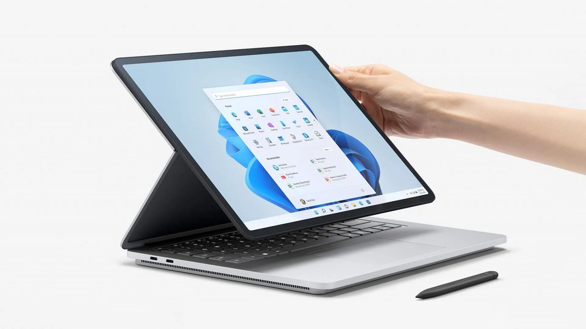 Thiết bị Microsoft Surface Laptop Studio với thiết kế linh hoạt, đối mặt với nguy cơ ngừng sản xuất.