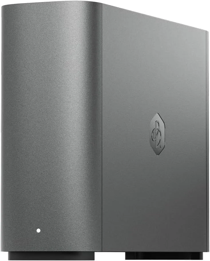 Thiết bị Synology BeeStation Plus với dung lượng 8TB, nổi bật với khả năng thay thế lưu trữ đám mây và hỗ trợ Plex Media Server
