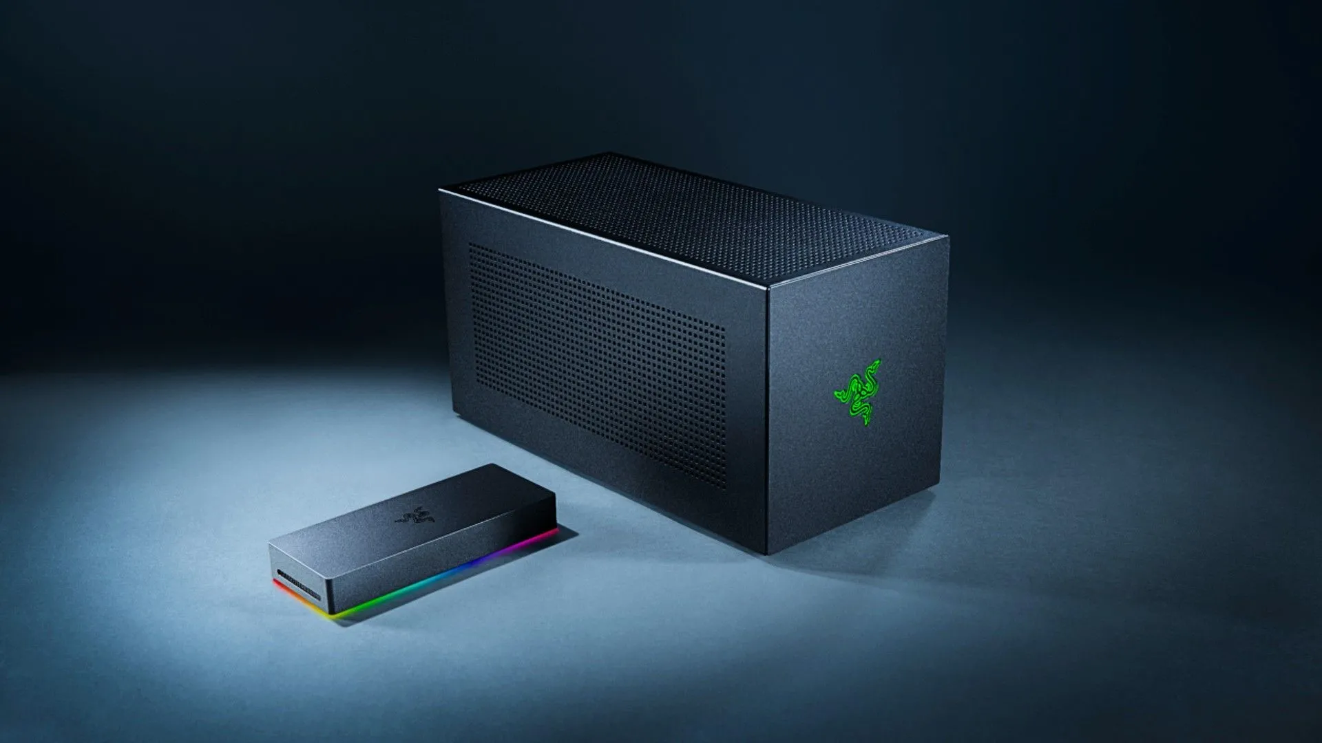 Razer Core X V2 và Dock Thunderbolt 5 mới, mang đến khả năng mở rộng đồ họa và kết nối cho laptop