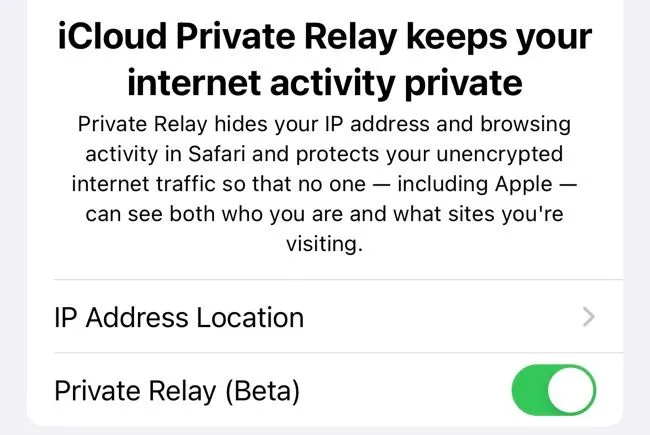 Bật Chuyển Tiếp Riêng Tư iCloud trong cài đặt iCloud+