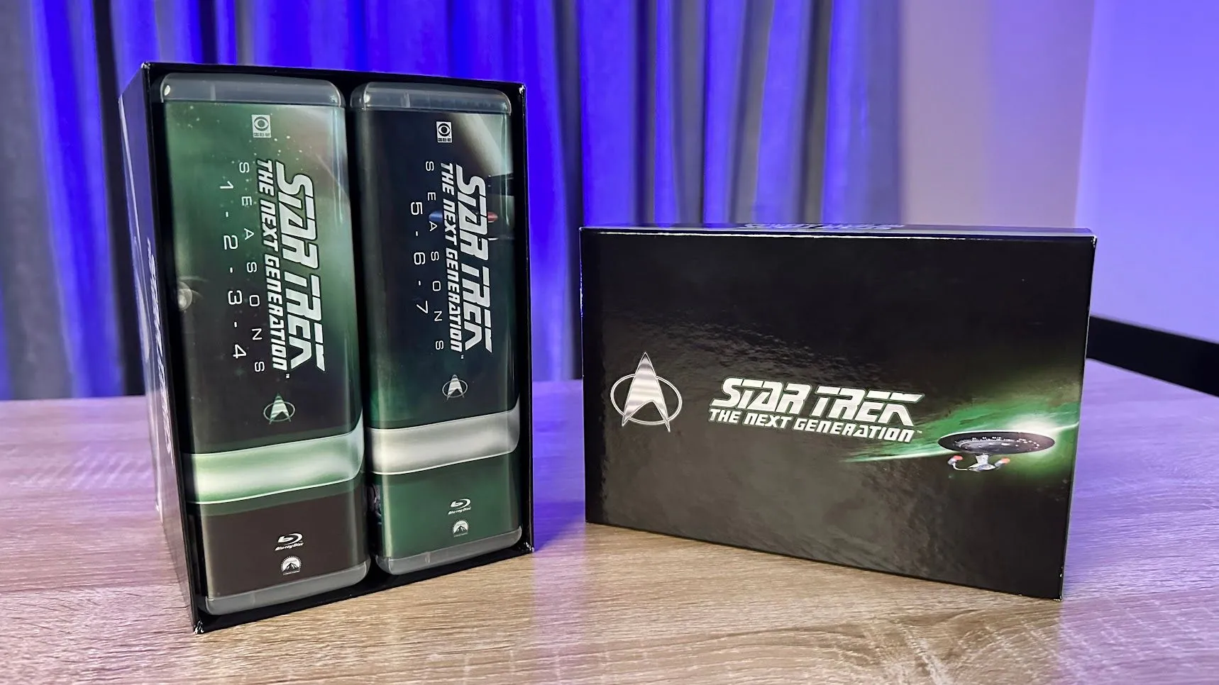 Bộ đĩa Blu-ray &quot;Star Trek Full Journey&quot; thể hiện sự quan tâm đến chất lượng hình ảnh gốc, liên quan đến trải nghiệm phim kinh điển trên TV CRT.