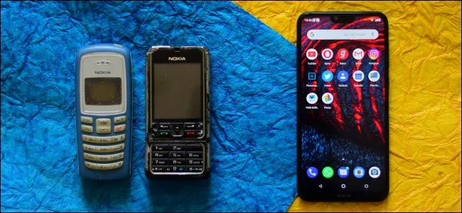 So sánh giữa các mẫu điện thoại cục gạch và một chiếc smartphone hiện đại