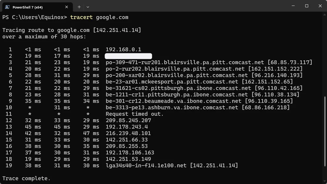 Tracert đang chạy trên Windows 11 minh họa lộ trình dữ liệu